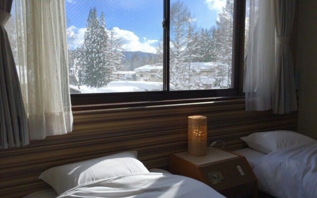 Hakuba Landmark Iwatake Lodge
