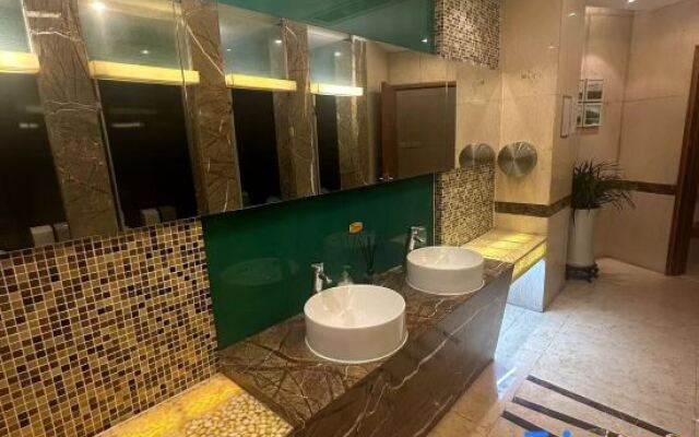 Yucheng Hotel