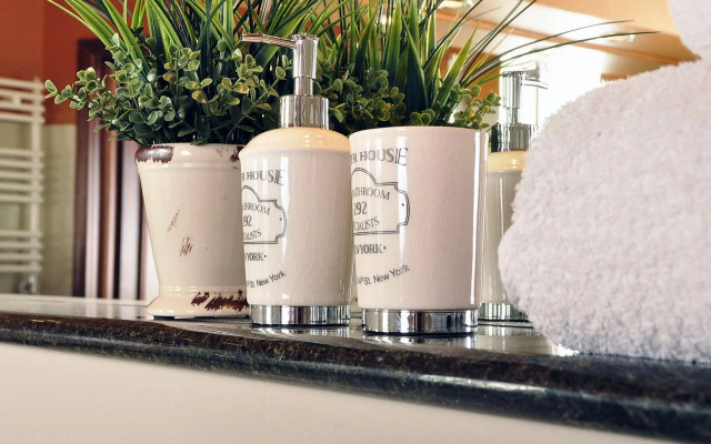 SleepWalker Boutique Suites