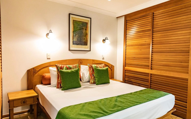 Hibiscus Resort & Spa