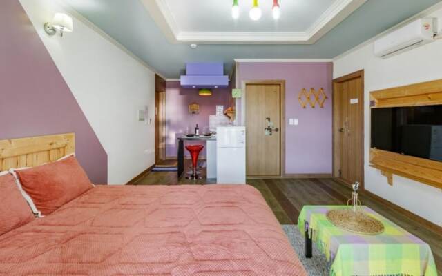 Gyeongju M and K Pool Villa Pension