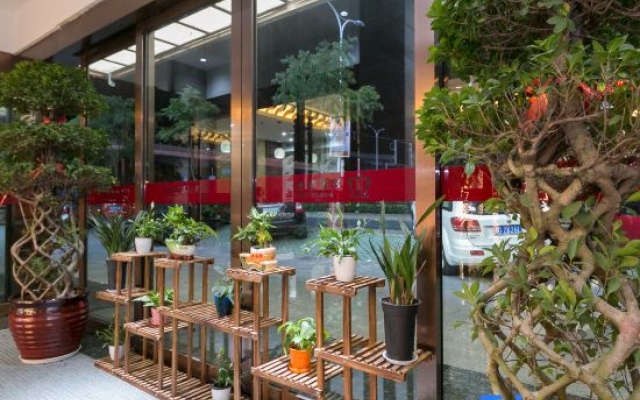 Holton Hotel (Yiwu International Trade City) – Outside – Jinhua