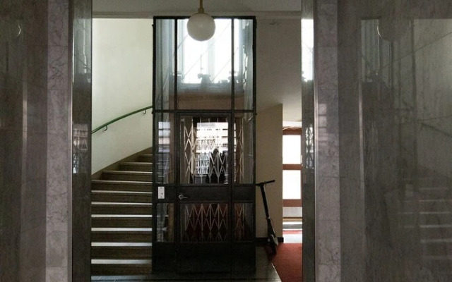 2ndhomes Stunning 3BR Apartment w Sauna