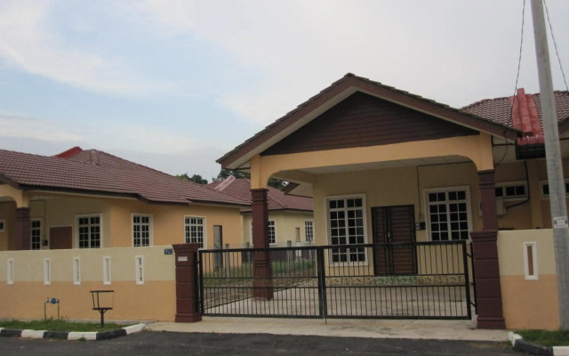 Al-Kahfi Homestay - photo 3
