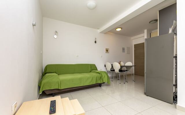 Apartments Djani