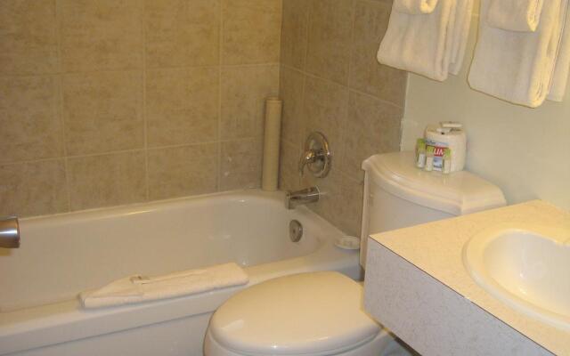 Parkway Motel & European Lodges