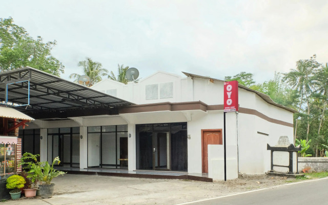 Mayang Garini by OYO