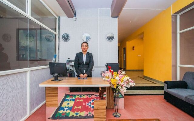 OYO 24047 SilverKey Airport