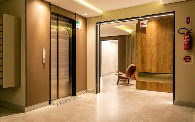 Apto completo c/ churrasq e piscina Jurerê JPR201