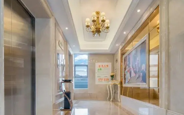 Vienna Hotel (Dali Erhai)