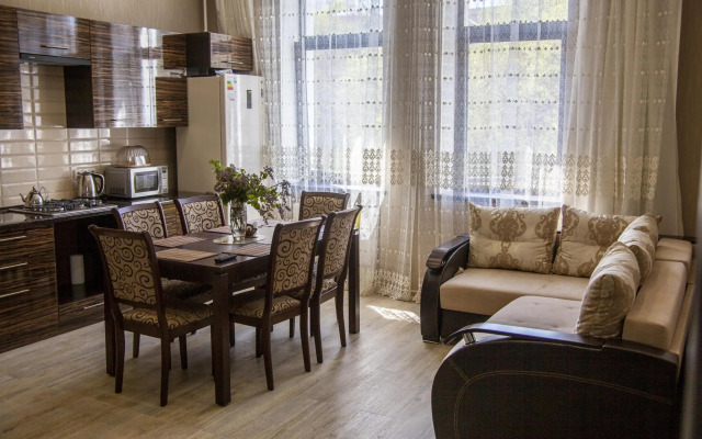 Апартаменты на улице Чкалова 75