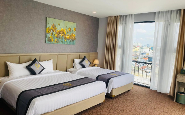 Hera Luxury Hotel