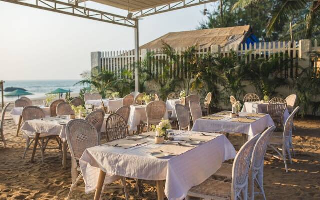 The White Resort