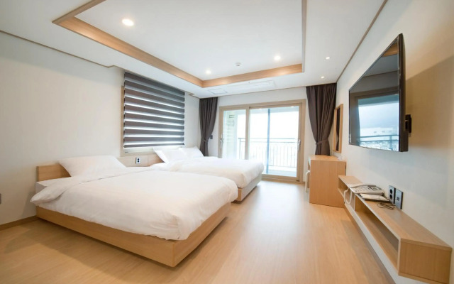Run Hotel
