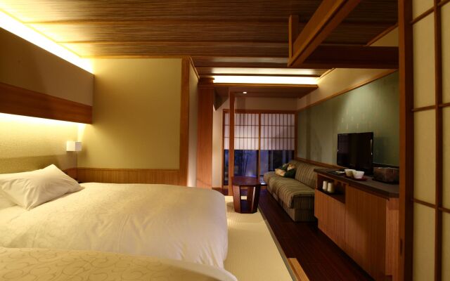 Yasaka Yutone Kyokoyado