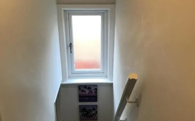 3 Bedroom House Close to M6 & M55