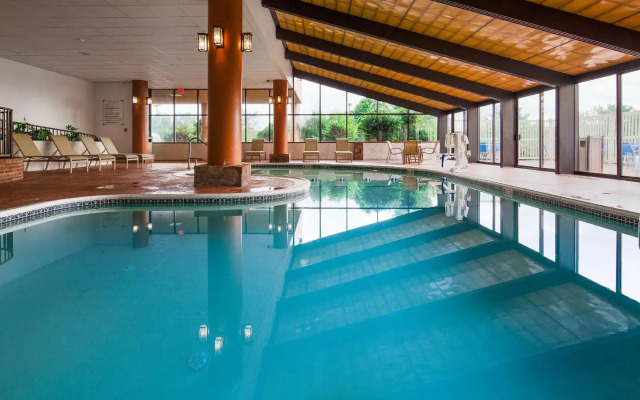 Best Western Royal Plaza Hotel & Trade Center