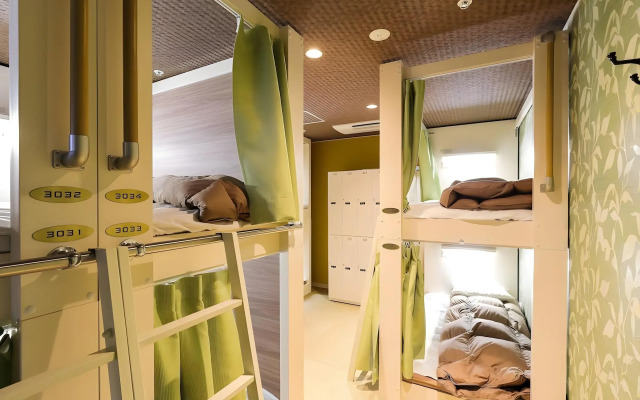 Guest House Kobe Nadeshikoya - Hostel