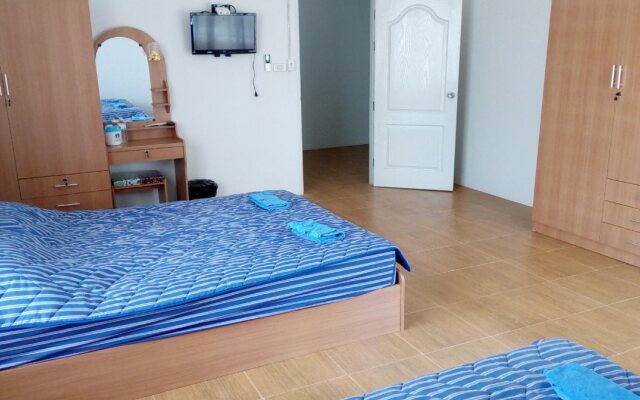 Suratthani Airport Hostel