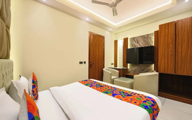 Fabhotel Dreamz