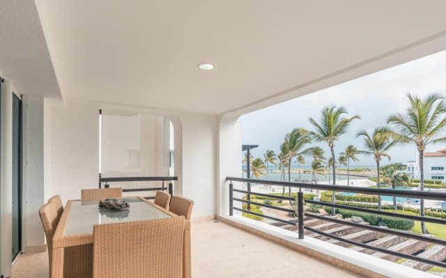 Ocean View Apartment at Punta Palmera DB7