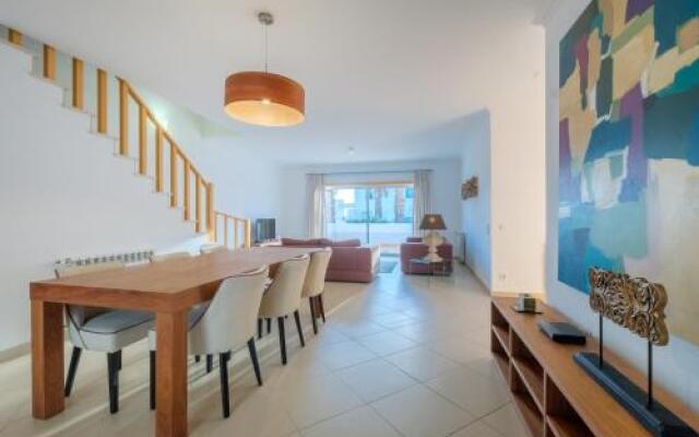 Townhouse Vila da Praia