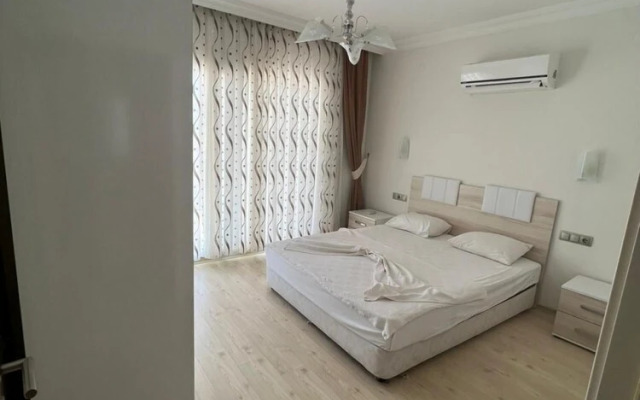 Modern Flat With Shared Pool and Sauna in Didim