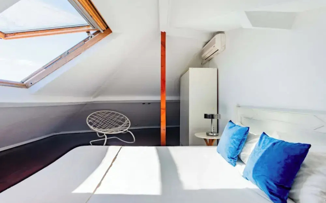 Bica's River View Duplex