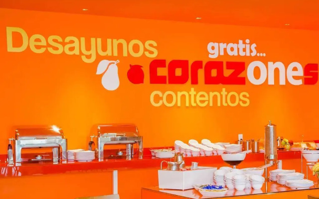 One Monclova Hotel