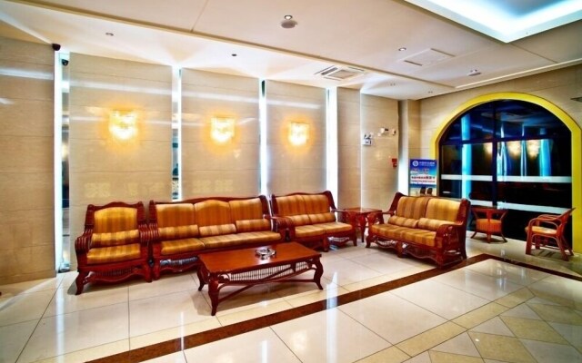 Omake Holiday Hotel