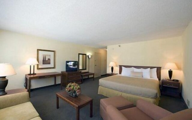 Budgetel Inn & Suites Atlanta