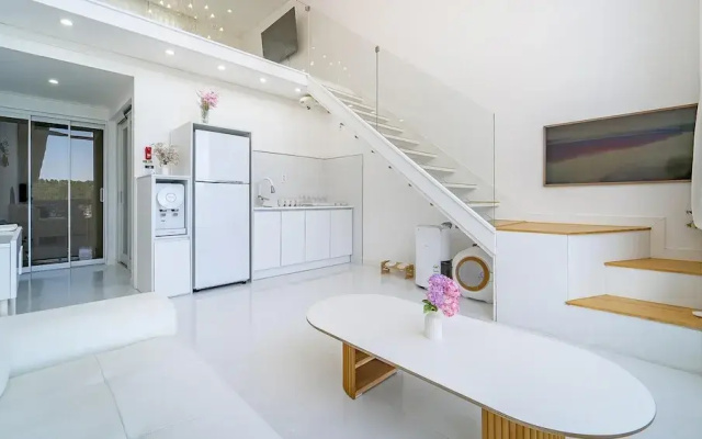 Yeosu Nukim Poolvilla