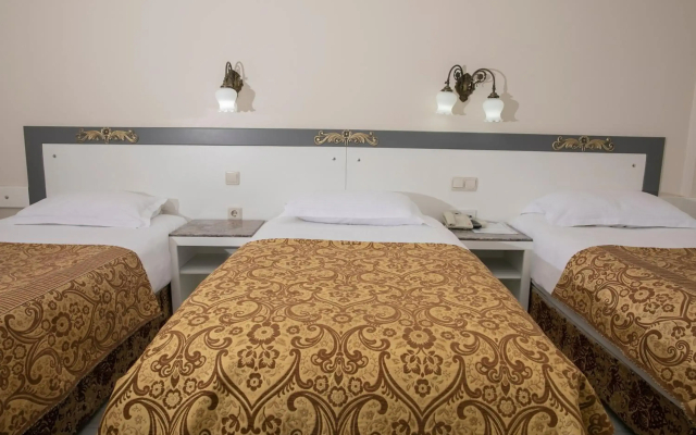 Hali Hotel