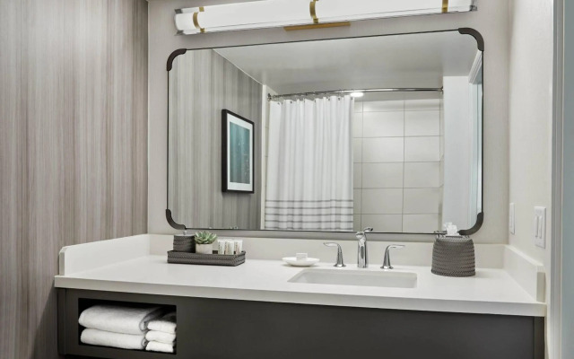 Westdrift Manhattan Beach, Autograph Collection by Marriott