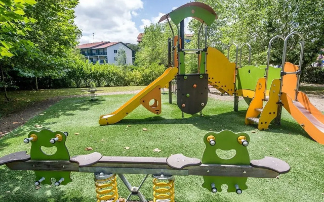 Comfortable apartment with terrace surrounded by pine trees