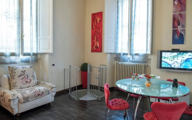 Indipendenza Apartment by Mamo Florence