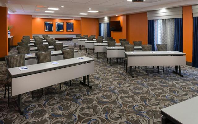 Holiday Inn Express & Suites Nashville Southeast - Antioch by IHG
