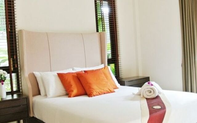 Phuket Ratchamaka Pool Villa