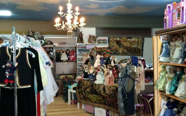 Rainbow Lake Castle Resort