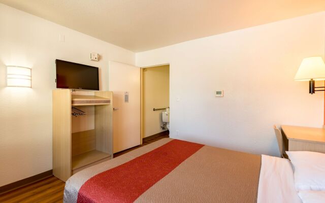 Motel 6-Reno, NV - Virginia Plumb