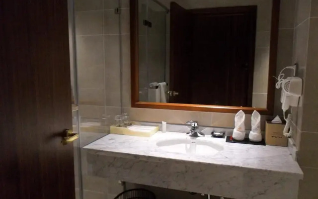 Yabuli Forest Hot Spring Hotel