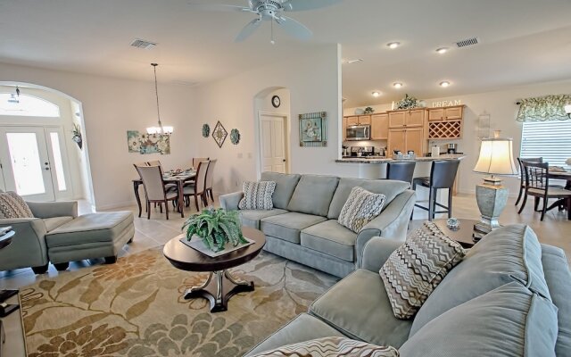 Yuma Place Home 3 Bedroom by The VIR Group