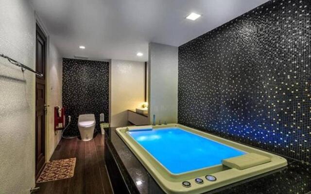 Marrakesh Huahin 4bedrooms suite with Jacuzzi 208