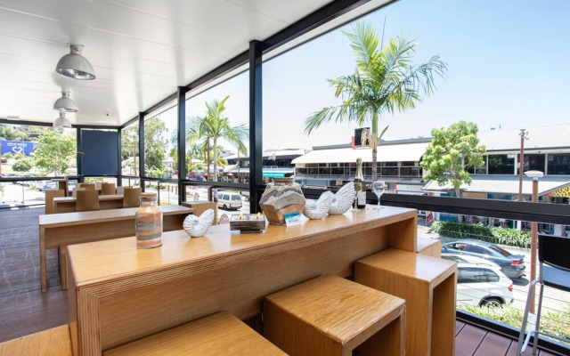 Airlie Sun & Sand Accommodation Studio 1