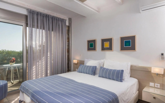 Cedar Bay Beachside Villas