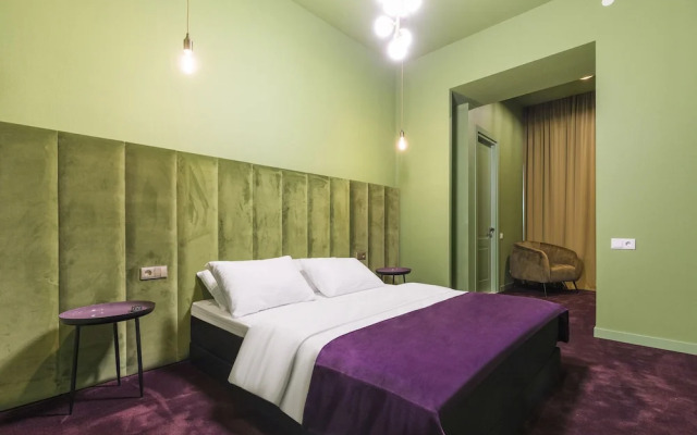 Freeze Inn Hotel
