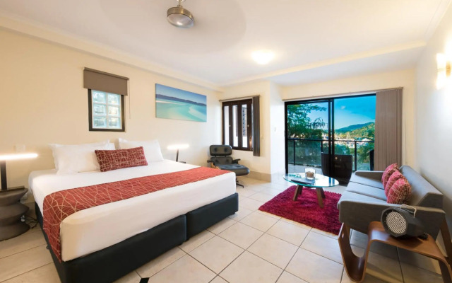 at Waterfront Whitsunday Retreat