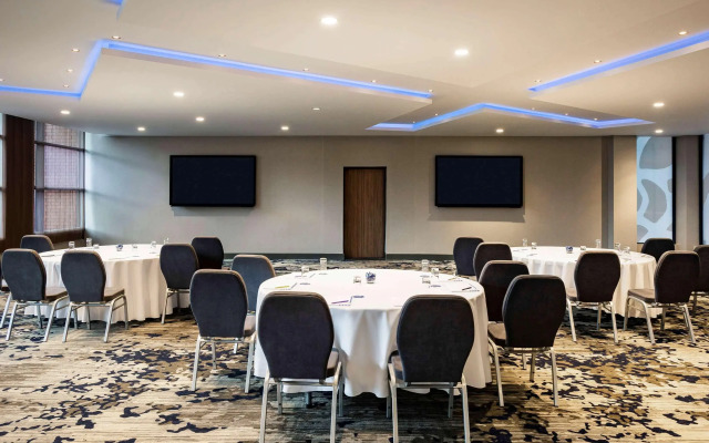 Novotel London Heathrow Airport T1 T2 and T3