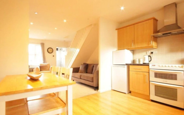 Fantastic 2-bed House in Hull. Garden, Sky tv