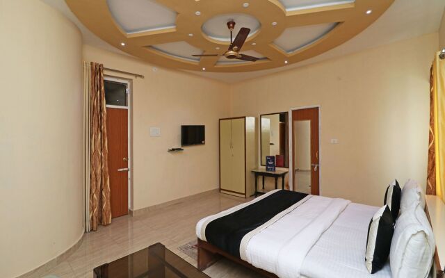 OYO 9307 Home Stay Hotel Nirmal Palace